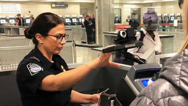 reconocimiento facial ‘La Migra’ alerta sobre su nuevo sistema reconocimiento facial para viajeros e inmigrantes