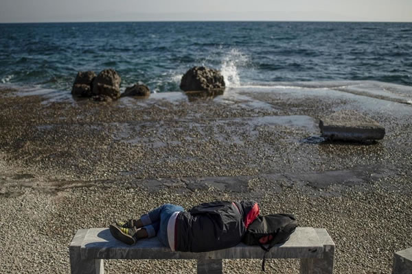 rescates en el Mediterráneo se detienen Vidas de migrantes en peligro, los rescates en el Mediterráneo se detienen
