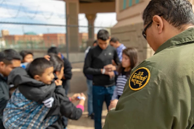 inmigrantes y asilo Avanzan nuevas reglas de Trump sobre inmigrantes y asilo