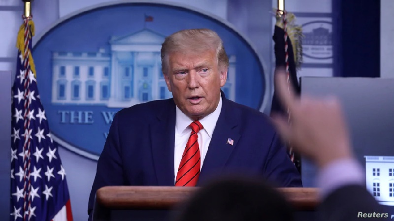 extrema izquierda Trump: "La violencia está avivada por el peligroso discurso de políticos de extrema izquierda"