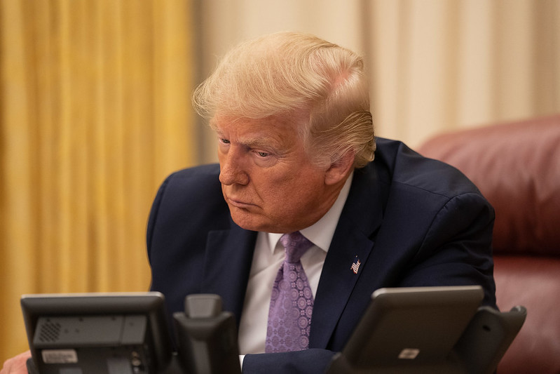 juicio político Dimiten abogados del equipo de Donald Trump a pocas semanas del juicio político