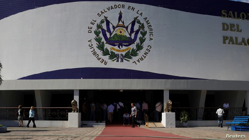 El Salvador La fiscalía de El Salvador allana el Congreso por denuncias de corrupción
