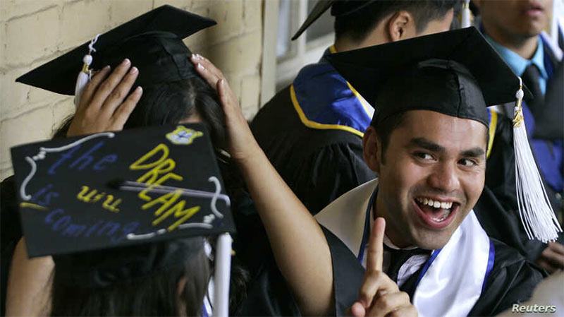 La ciudadanía, el único camino que ven los ‘dreamers’ frente a reciente resolución judicial La ciudadanía