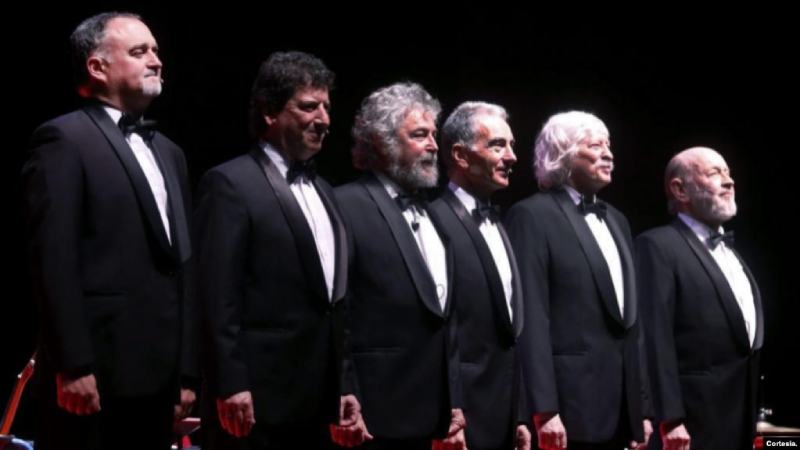 Les Luthiers