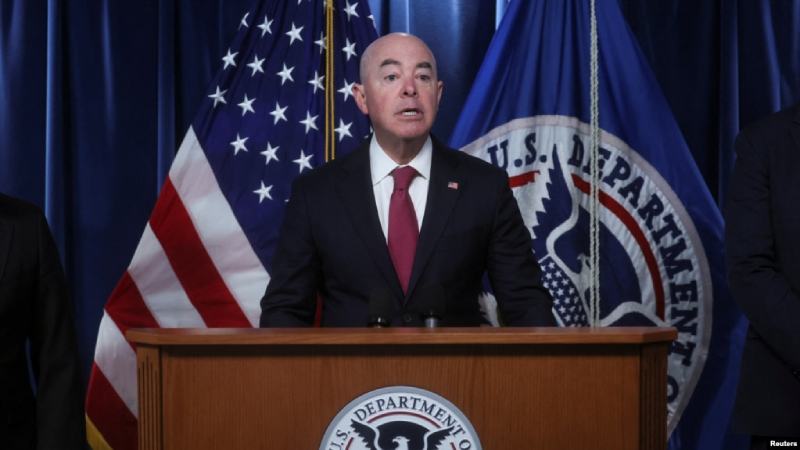 EEUU extiende TPS para inmigrantes de El Salvador, Honduras, Nicaragua y Nepal TPS para inmigrantes de El Salvador, Honduras, Nicaragua y Nepal
