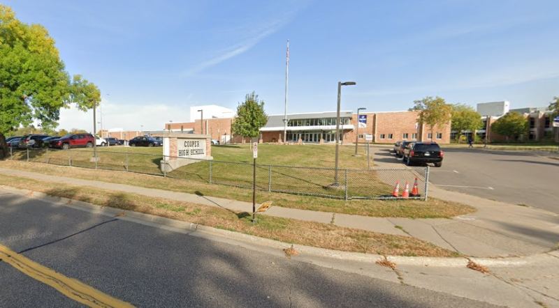 Policía confisca armas de fuego en Cooper High School de New Hope armas de fuego en Cooper High School de New Hope