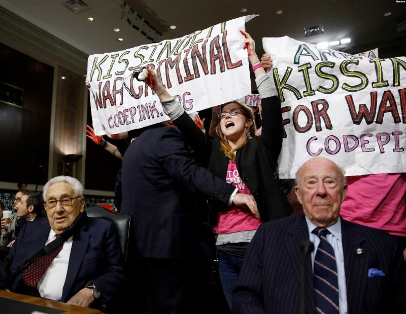 Henry Kissinger, ex alto diplomático estadounidense bajo Nixon y Ford, muere a los 100 años Henry Kissinger