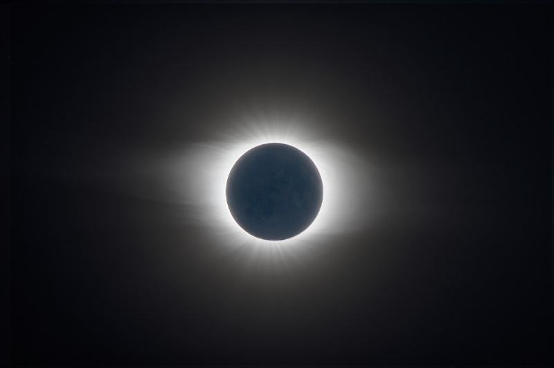Eclipse solar total