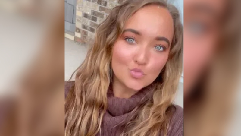 Una mujer de Duluth fue atropellada fuera de un bar en Wisconsin Una mujer de Duluth fue atropellada fuera de un bar en Wisconsin