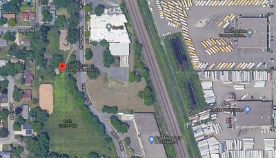 Muere un hombre tras ser atropellado por tren en Fridley