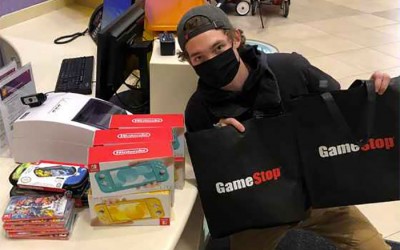 Joven de Minnesota dona videjuegos a un hospital infantil