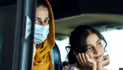 Talibanes niegan educación secundaria a las niñas