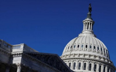 Senado de EEUU vota para proteger matrimonios interraciales entre personas del mismo sexo