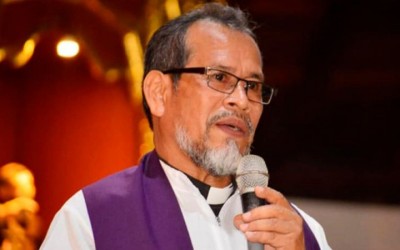 Condenan al primer sacerdote en Nicaragua a 2 años de cárcel