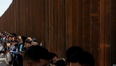 ¿Qué beneficios federales pueden recibir los cubanos y haitianos con parole humanitario en EEUU?