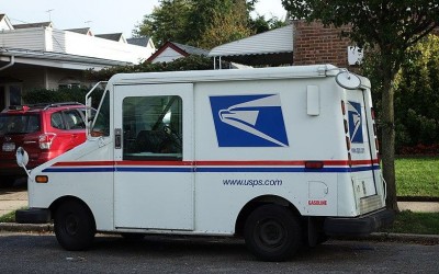 atacada por perros una trabajadora postal en Florida