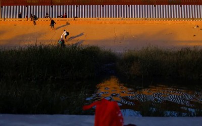 Profesionales de la salud alertan sobre peligros de saltar el muro fronterizo