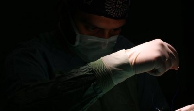 Acusado de delitos sexuales excirujano plástico de Twin Cities