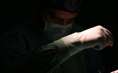 Acusado de delitos sexuales excirujano plástico de Twin Cities