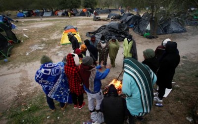 Título 42 seguirá vigente si Supremo no lo revoca tras fin de emergencia por COVID-19: Casa Blanca