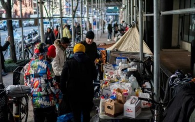 Comportamiento de inmigrantes recién llegados a Nueva York genera controversia