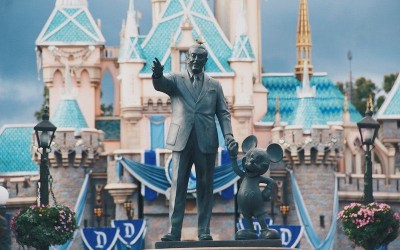 Intento del gobernador de Florida de castigar a Walt Disney World gana fuerza