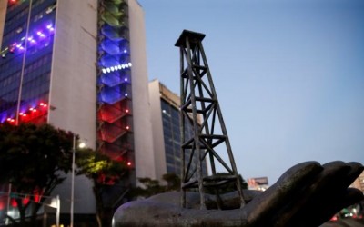 Varios detenidos en medio de investigación por corrupción