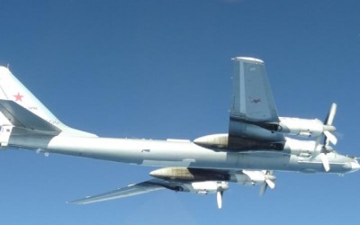 avión militar ruso cerca de Alaska