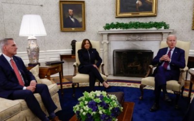 Biden y los líderes del Congreso no logran alcanzar un acuerdo sobre el techo de la deuda