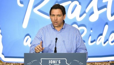 DeSantis defiende vuelos con migrantes durante viaje a la frontera entre EEUU y México
