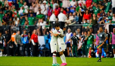 La sangre latina impulsa el avance de la selección de EEUU en la Copa Oro