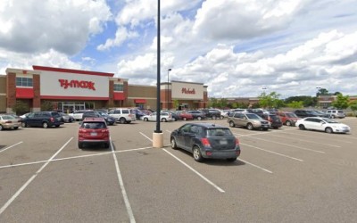 tiroteo afuera de TJ Maxx en Brooklyn Center