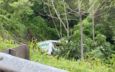 17 muertos al desbarrancar autobús en occidente de México