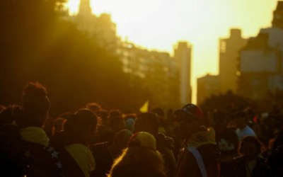 Gobierno y oposición de Venezuela se movilizan