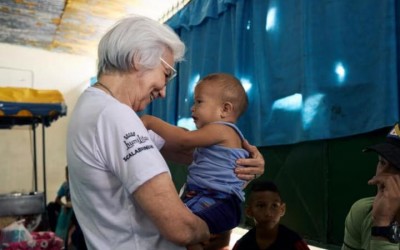 Monja, abogada y activista brasileña gana premio global para refugiados de ACNUR