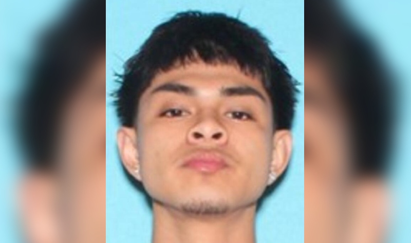 Policía de Apple Valley busca a aospechoso de homicidio que podría estar huyendo a México Policía de Apple Valley busca a aospechoso de homicidio