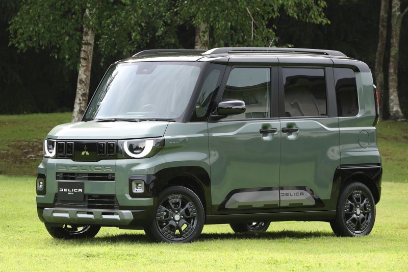 Delica Mini
