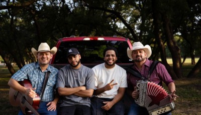 Los Ventura, gemelos Dominicanos que recorren Estados Unidos celebrando la cultura latina con Ford