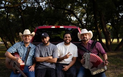 Los Ventura, gemelos Dominicanos que recorren Estados Unidos celebrando la cultura latina con Ford